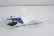 24 11-24 Suzuki GSXR 750 600 RIGHT SIDE REAR TAIL FAIRING COWL BACK WHITE #0409