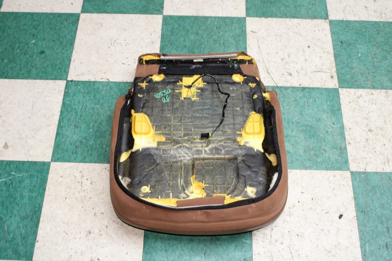 14-17 Ghibli Brown Leather Front Passenger RH Seat Lower Cushion Factory WTY Pad