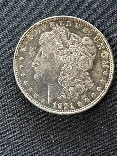 1921 Morgan Silver Dollar $1 - Philadelphia (No Mint Mark) - 90% Silver - AU