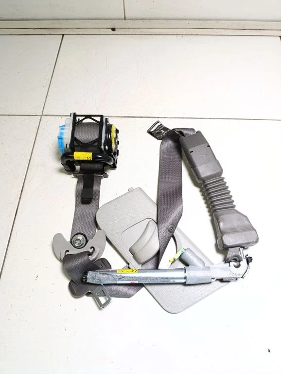 888103E010CY CINTURA DI SICUREZZA PRETENZIONATORE ANTERIORE SX KIA