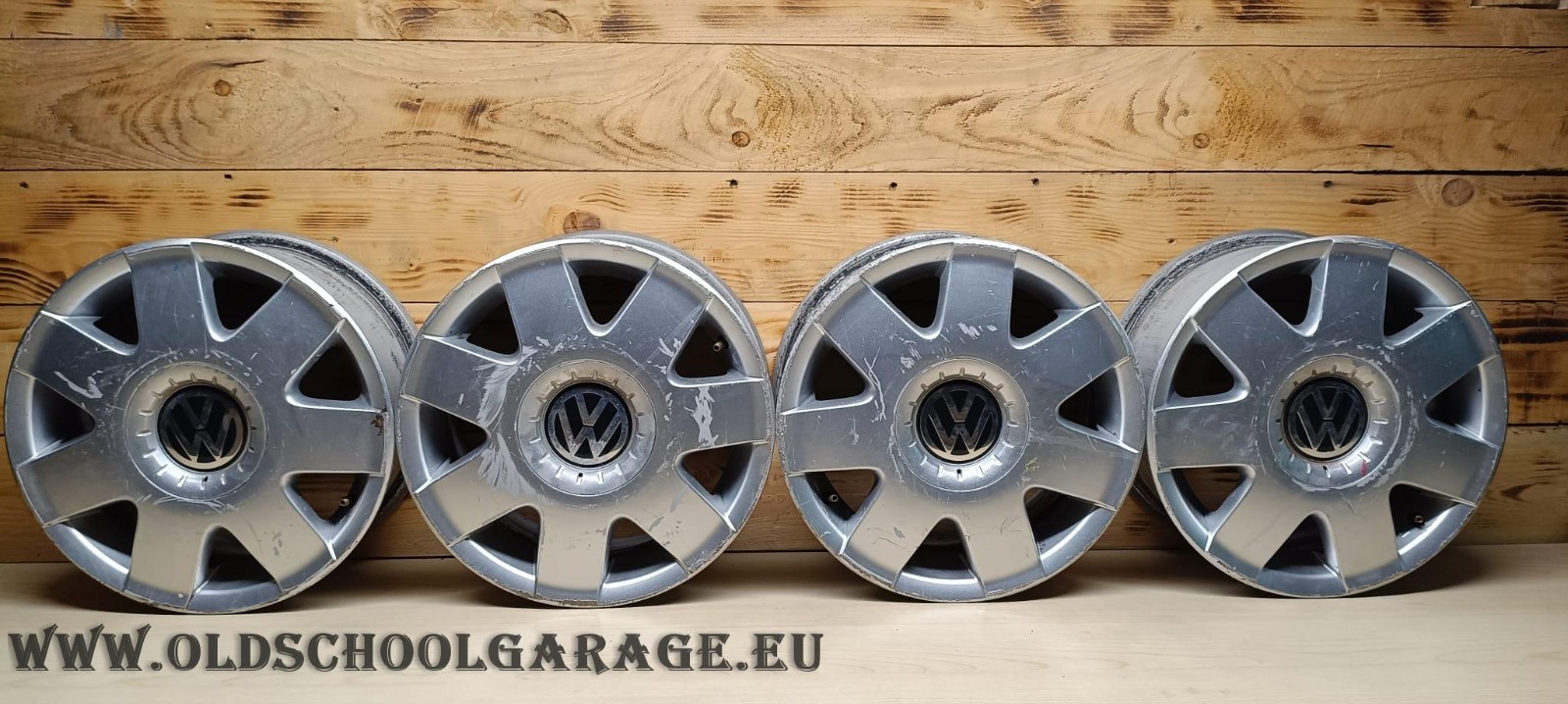 Cerchi In Lega Volkswagen Polo 4 Serie (Da Restaurare) foto 5