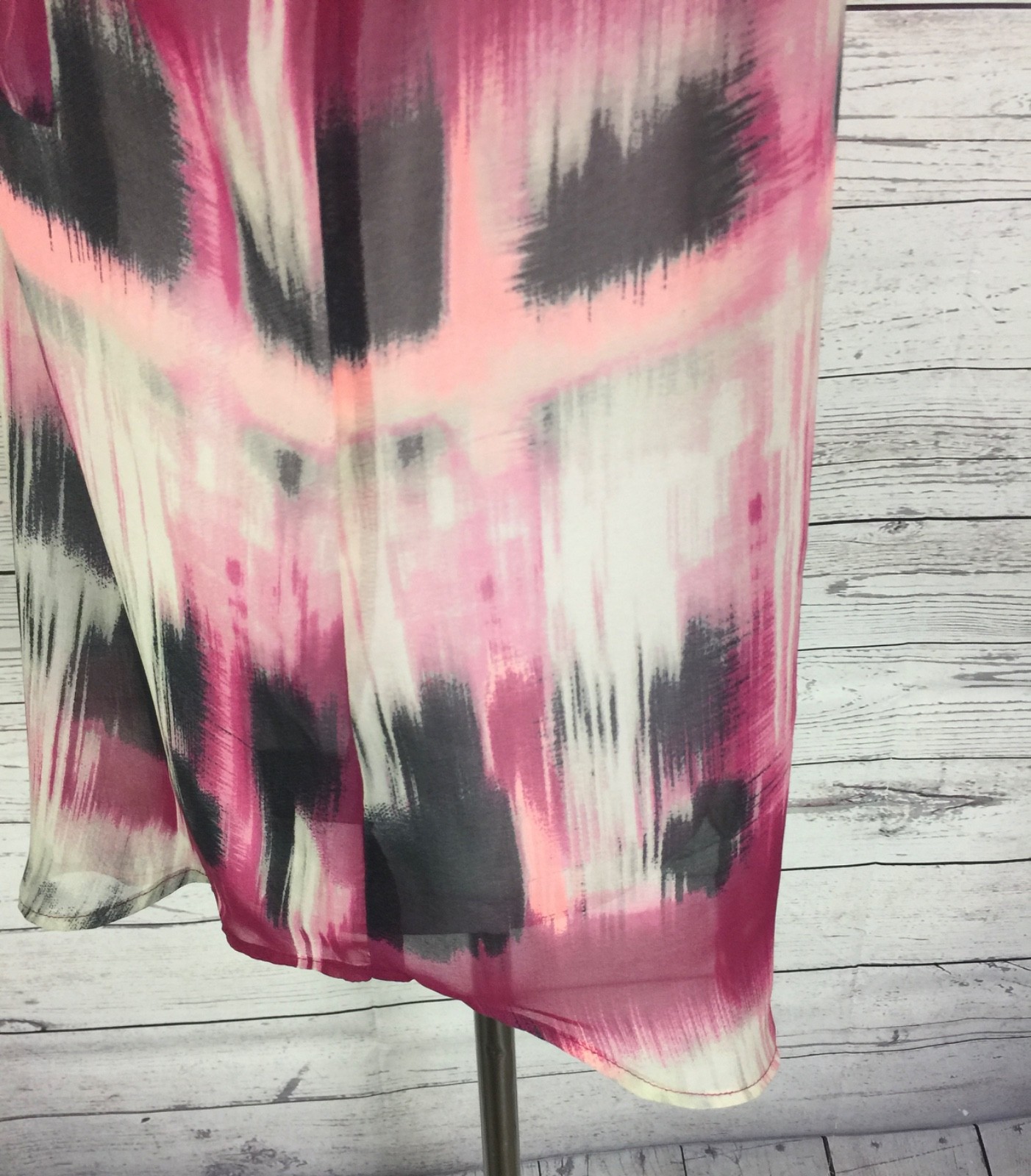 Sanctuary Women’s Button Front Split V-Neck Roll … - image 6