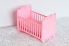 1960s Vintage Mattel Liddle Kiddles Doll Pink BABY CRIB  (A)