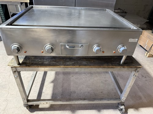 Wells G23 36” Electric Griddle