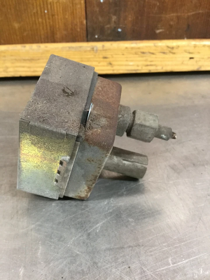 MG MGB 1972-76 • Manómetro de presión de aceite Smiths original. #PL 4402/00. Usado. KMG1233 Foto 4 de 4