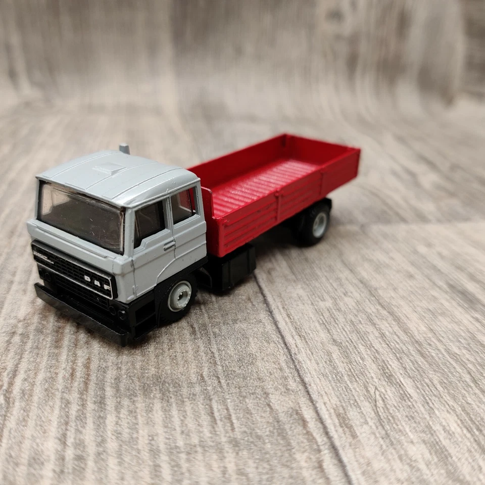 CAMION DAF 3300 EFI BENNE ROSSO CABINA GRIGIO 1:87 NUOVO SCATOLA OLANDESE - Immagine 2 di 4