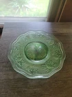 DEPRESSION GLASS GREEN CABLE GRAPE AND LEAF SERVING  BOWL 6-3/4" URANIUM GLOWS