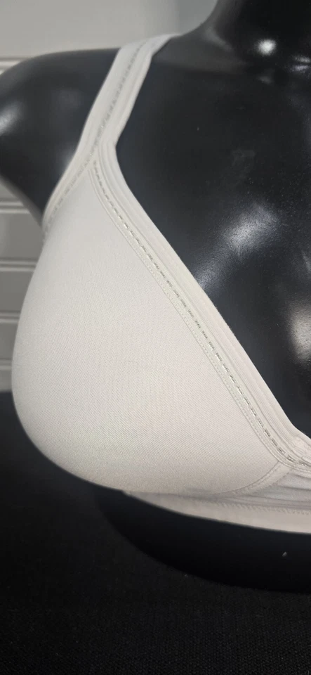 Sujetador Lily Of France Estilo #9406591 Blanco Con Borde Plateado 36C Estilo Pullover Foto 2 de 4