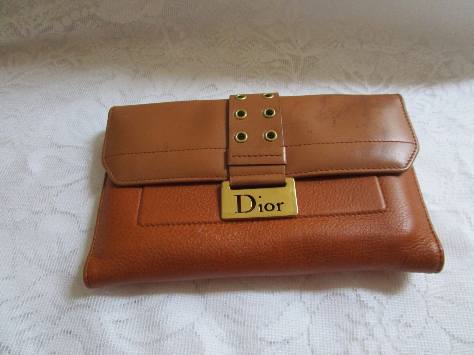 Portefeuille vintage Christian Dior selle cuir marron double pli avec fenêtre à identifier Italie