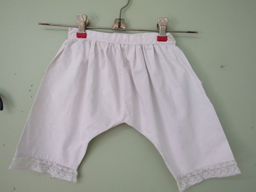 VICTORIAN CHILDS WHITE COLLECTION OF 5 / NET, COTTON, AND NYLON - Picture 10 of 13