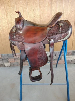 Circle Y equitation saddle 15.5" - Image 1 of 4