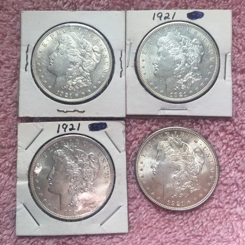 MORGAN SILVER DOLLAR COINS LOT OF 4  UNC.  1921 NICE HEAVY SILVER COINS LOT # 4