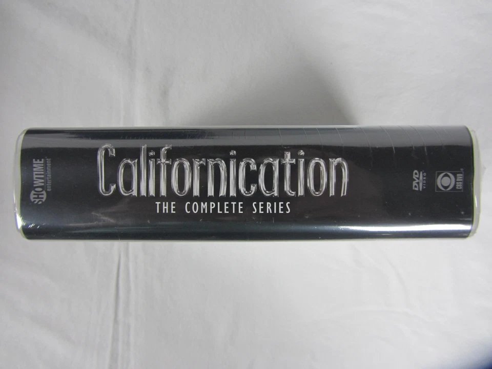 Californication: The Complete Series (DVD, 14-Disc Set, 2020) New Unopened - Image 3 of 4