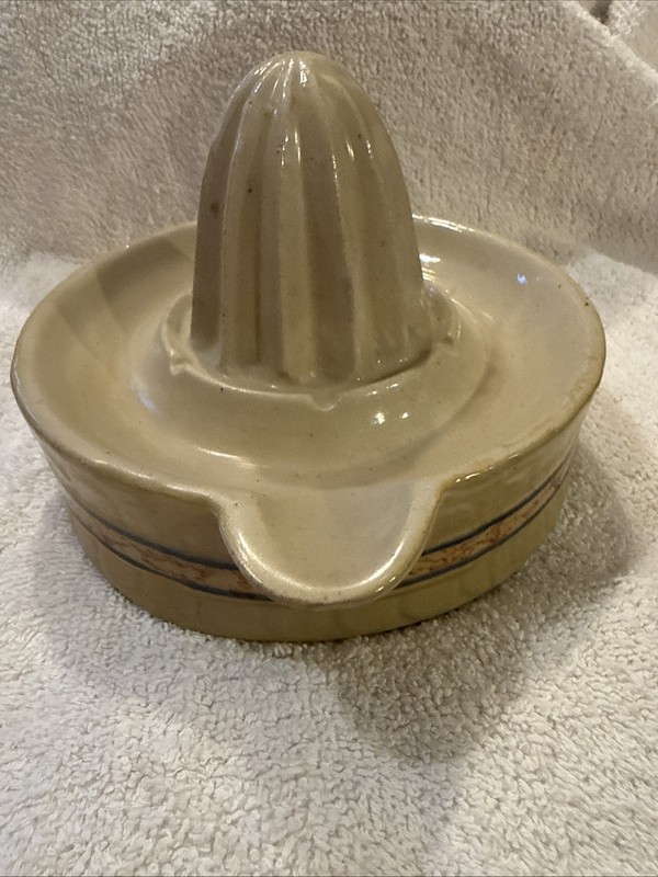 Rare Red Wing Stoneware Grey Line Sponge Band Reamer Juicer