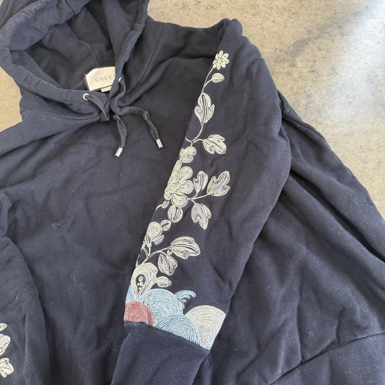 Felpa con cappuccio Gucci Butterfly Garden stampa grafica ricamata nera taglia XL