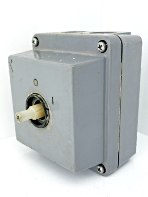 EAW / Rochlitz / DDR / VEB Elektroschaltgerät HS2-1.008 / 50 Hz / IP55