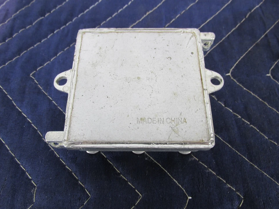 Leviton 6-Way Cable Splitter 5-1000 MHz **SALE** - Image 3 of 3