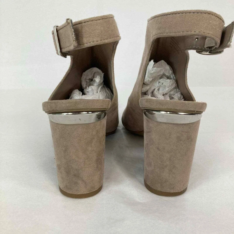 Bar III Shoes Womens Sz 7 Micro Suede Open Toe Buckle Ankle Strap Heel Sandals  - Image 4 of 4