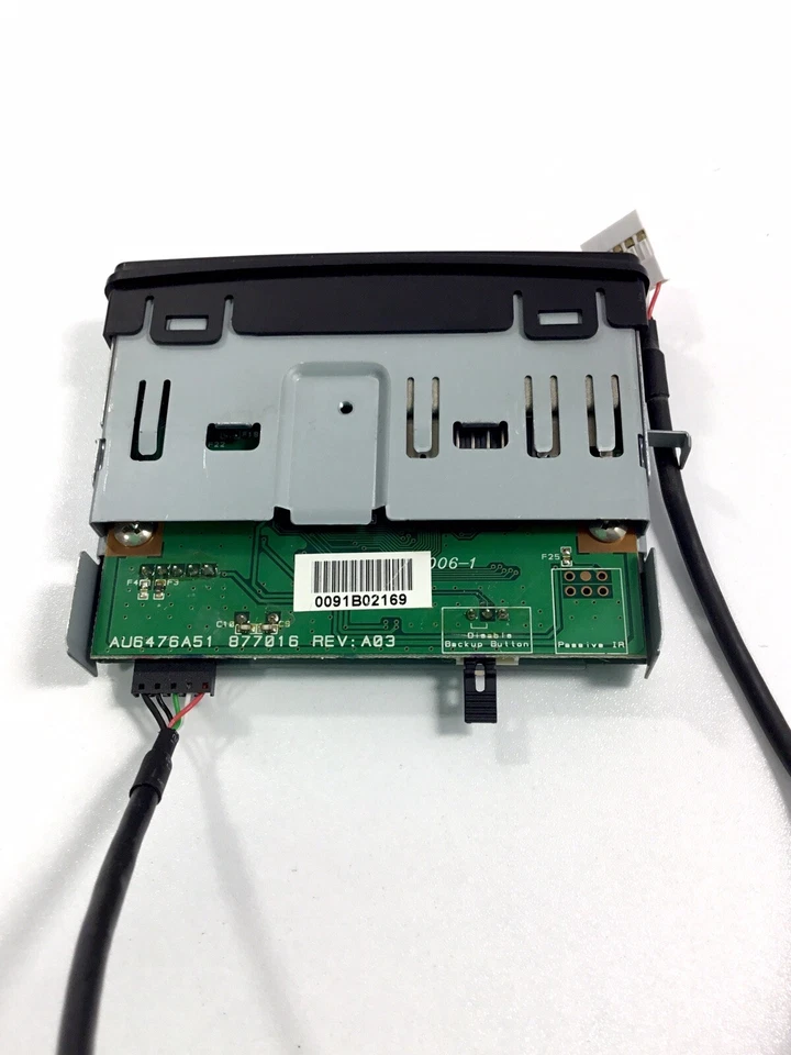 HP Replacement Desktop HP 15-In-1 Media Memory Card Reader With Cable 504857-001 - Image 2 of 4