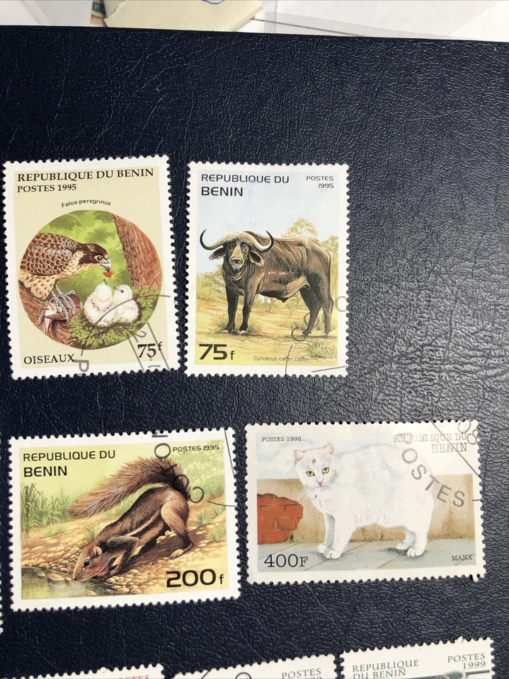 BENIN 1995-1999 - Lot Of 20 Pcs Stamps Animals Native mammals used - Image 3 of 4
