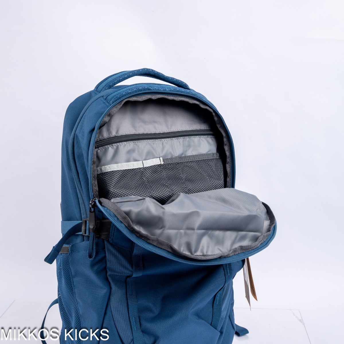 amzbag expandable travel duffel bag Froster Lightweight Transformable Duffel Bag, Charcoal