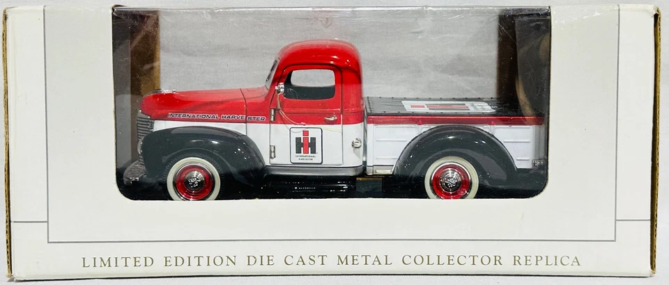 International Harvester 1947 International Pickup By SpecCast 1/25th Scale - Image 4 of 4