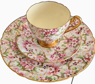 SHELLEY ELEGANT MAYTIME CHINTZ FINE BONE CHINA TRIO TEACUP SAUCER PLATE VINTAGE
