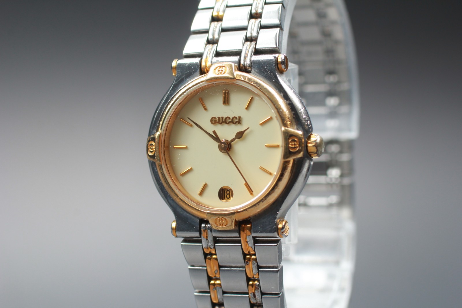 [Exc+5] Vintage Gucci 9000L 25mm Ivory Dial Women's Quartz Watch From JAPAN