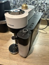 De’Longhi ENV300.W Nespresso Vertuo Lattissima Smart Coffee Machine Milk Frother