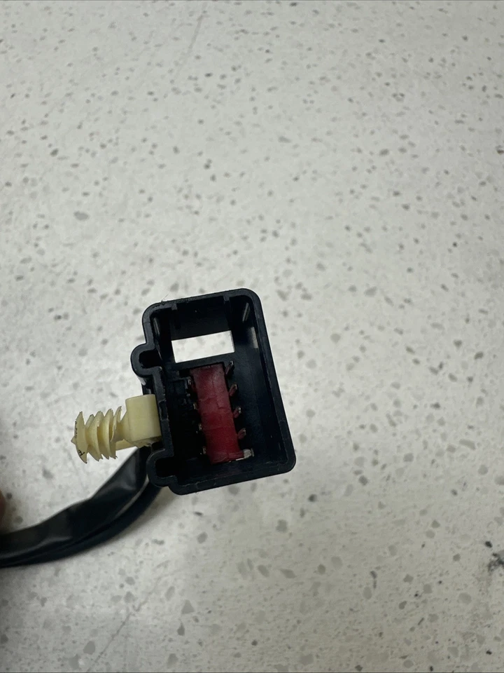 2009 - 2011 Ford Flex Rear Powered Hatch Lock Latch Actuator (OEM) Used Foto 4 de 4