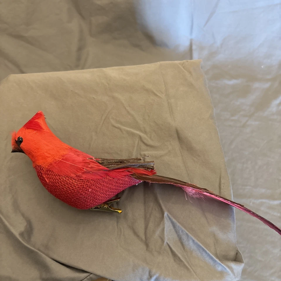 10 adornos navideños Pottery Barn Red Cardinal Clip 11" estómago de arpillera. Foto 3 de 4