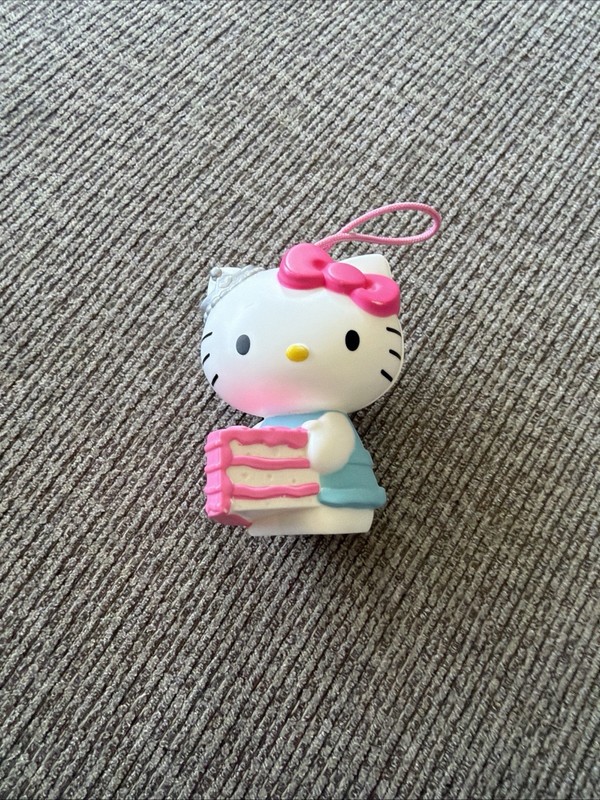 Sanrio Hello Kitty Birthday Treat 40th Anniversary McDonald's #1 Happy Meal Toy