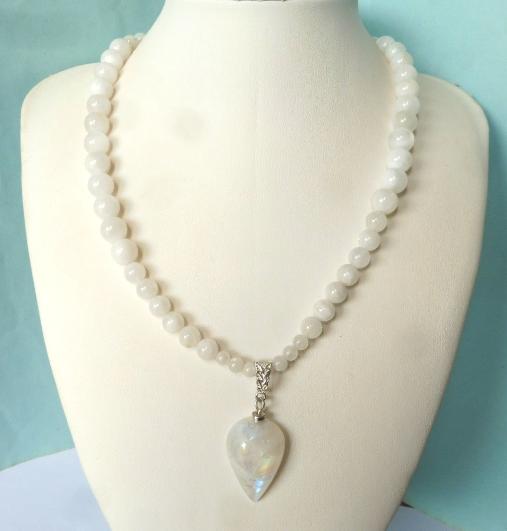 Collier en pierre de lune 140 carats et argent massif de 44,5 cm pour femme