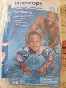BLUESCAPE INFLATABLE ARMBANDS  3-6 YEARS  44 POUND LIMIT 