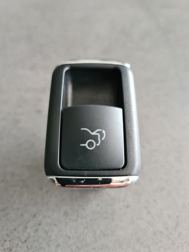 Mercedes-Benz / Schalter für Heckklappe / Kofferraumentriegelung A2128204410