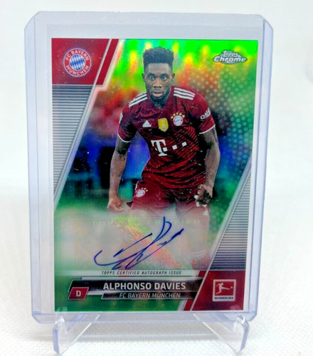 Alphonso Davies [Green] #BCA-AD 2021 Topps Chrome Bundesliga Autographs card