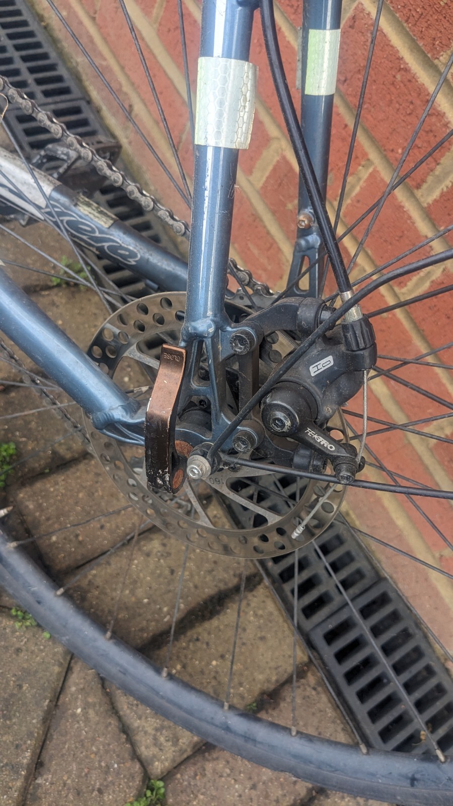 carrera gryphon hybrid bike