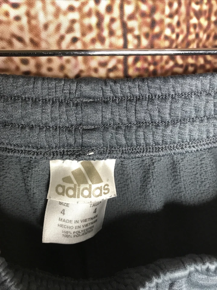 Adidas Pantalones de chándal para niñas pequeñas Talla 4 Gris 3 Rayas Polar Joggers Foto 4 de 4