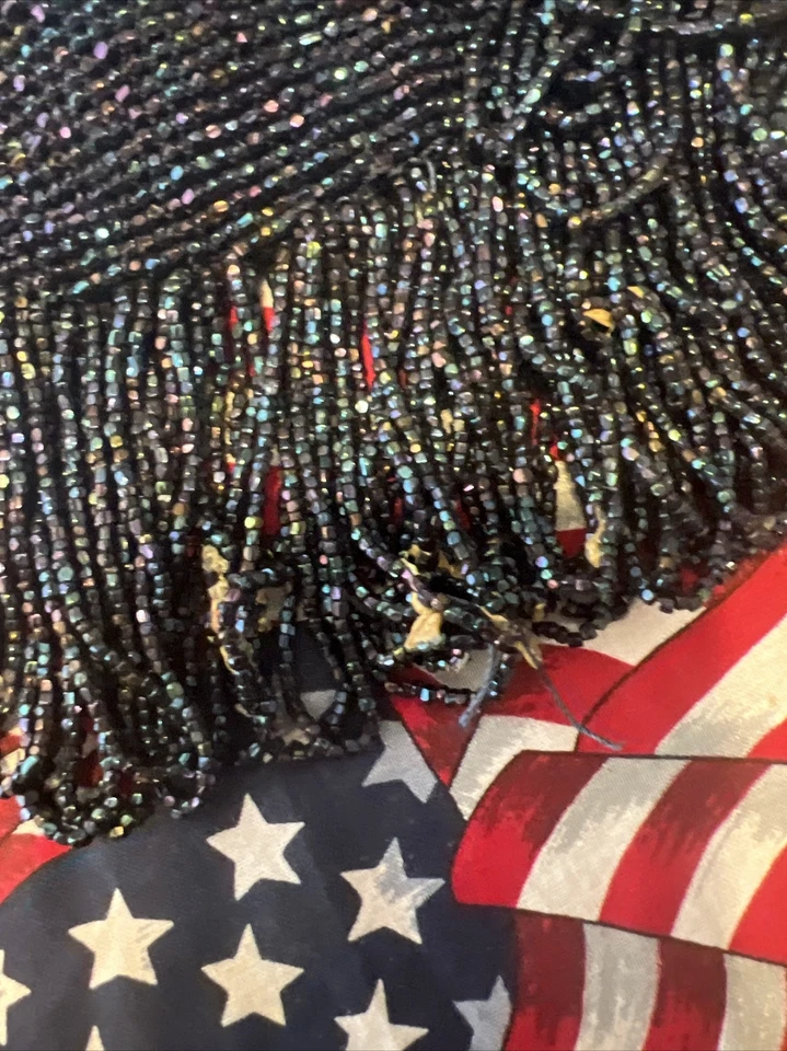 Cartera clutch antigua de noche con cuentas herrajes ornamentados asas de cadena. Foto 4 de 4