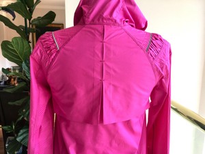 lululemon windbreaker jacket