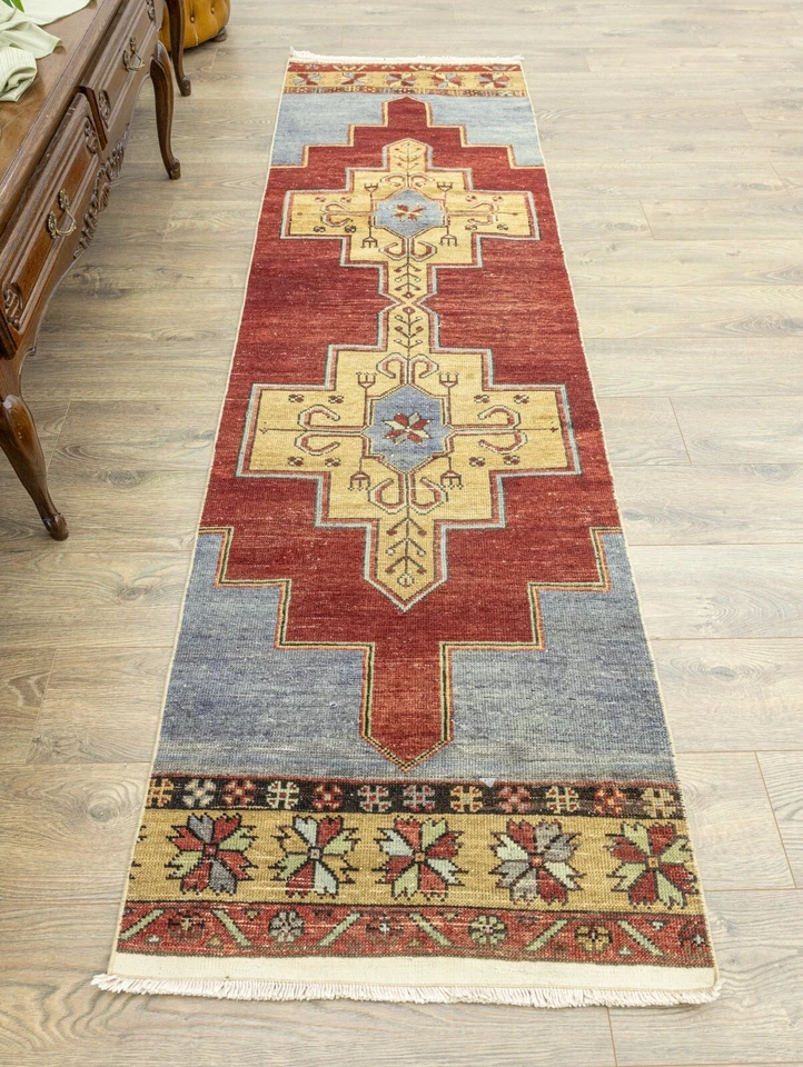 Handmade Turkish Oushak Runner 2.5x8.9 ft – Bold Red & Gold Vintage Style - Image 4 of 4