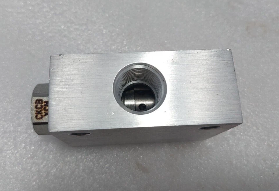 Sun Hydraulics ECC 0JL9-AA Pilot Check Valve CKCB-XCN - Image 2 of 4