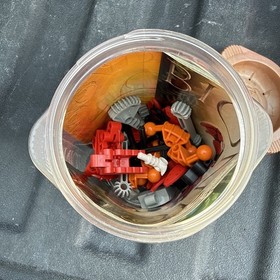 LEGO Bionicle 8563:Tahnok complete with Canister, Instructions, Comic, Mask 2002
