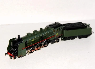 MARKLIN HO 3083 LOCOMOTIVE A VAPEUR + TENDER 231-981 ETAT SAINTES, CA ANALOGIQUE - Photo 1/4