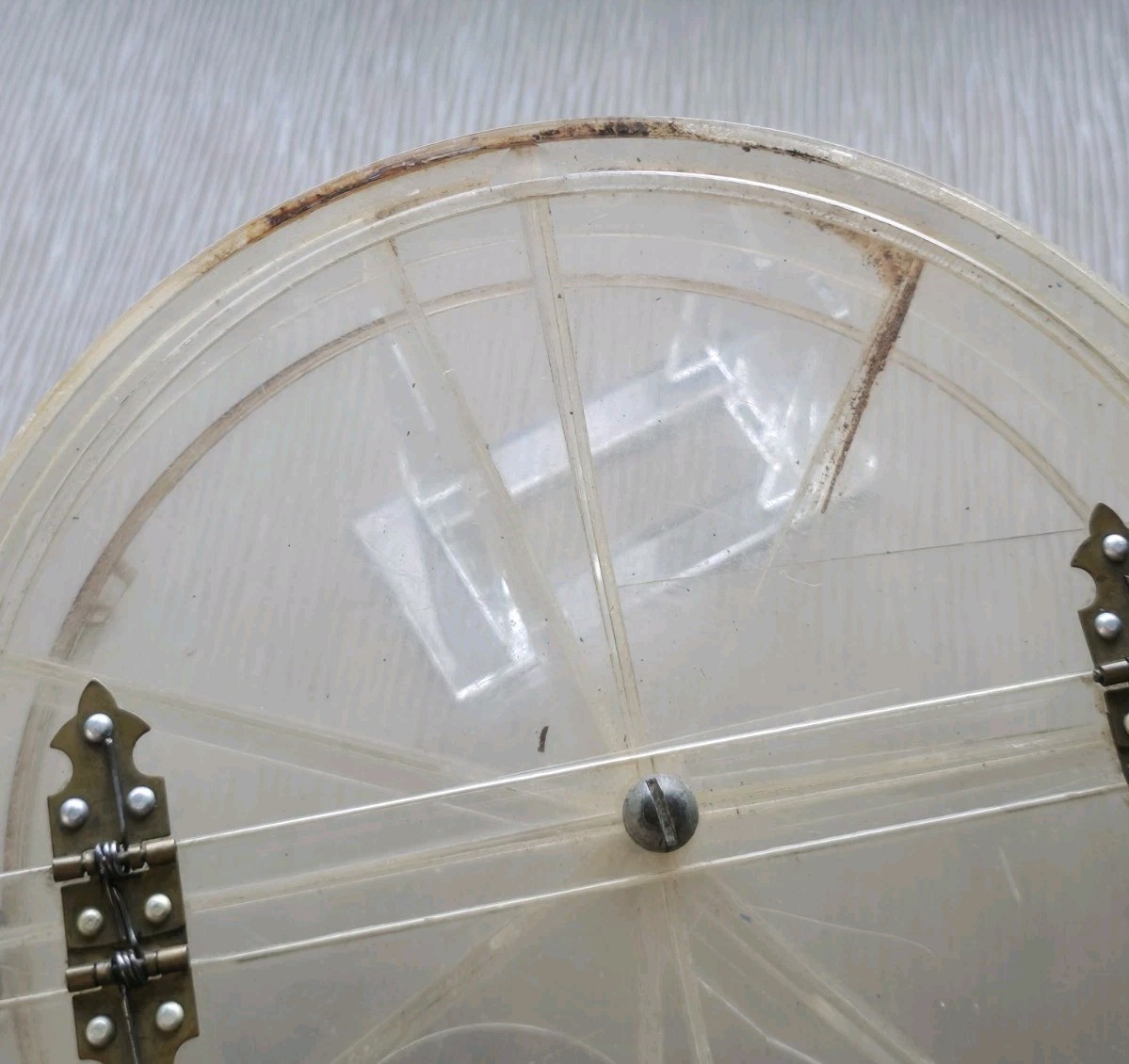 Charlie Fox Pennsylvania Fly Fisherman Custom Made Round Lucite Fly Box