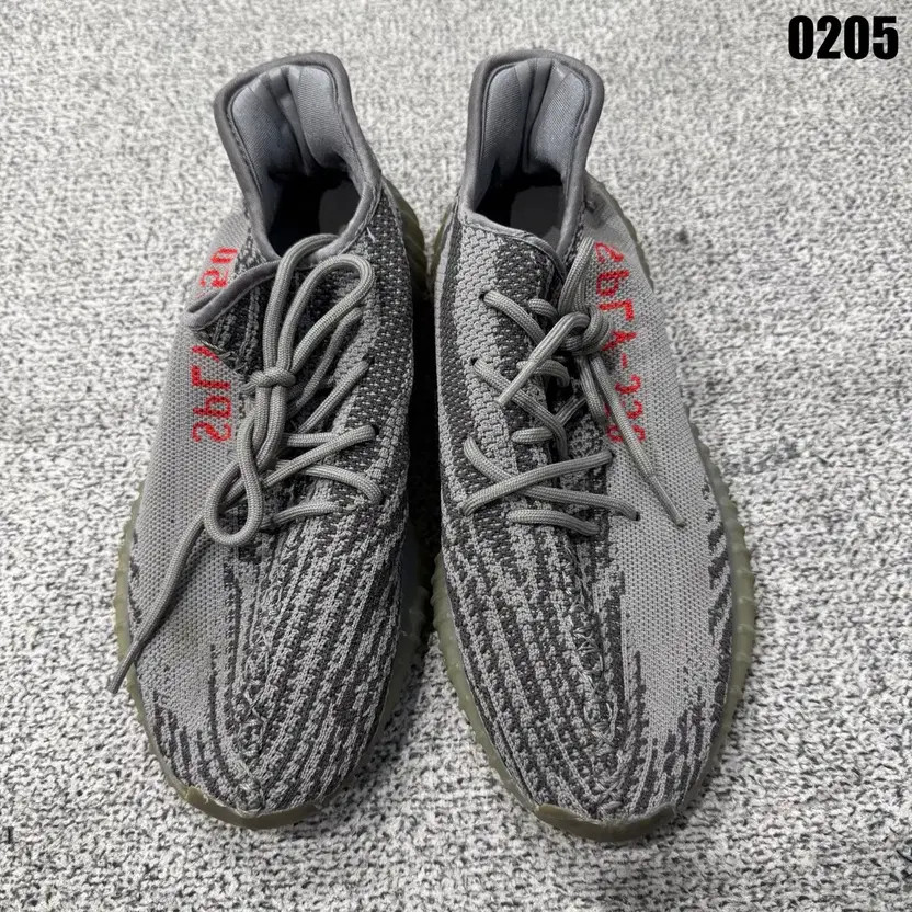 Adidas Yeezy Boost 350 V2 Steel Gray, Pre-Owned thumbnail 4