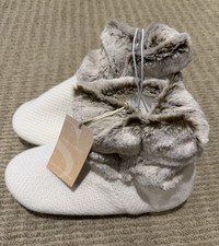 NIP and WT  Soft Surroundings Cozy Up Ivory / Taupe Fur Slippers Size Medium