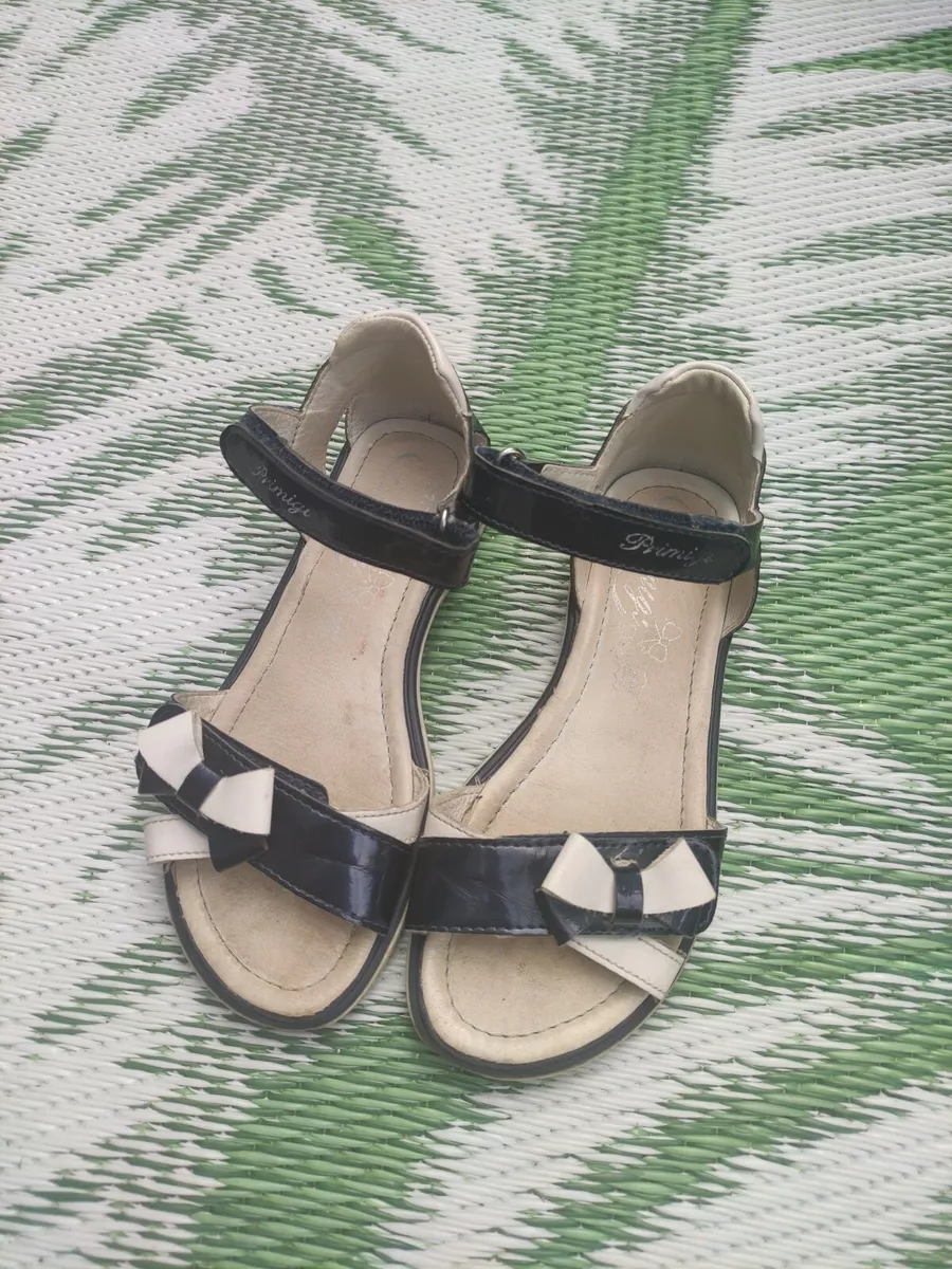 Size hotsell 13 sandals