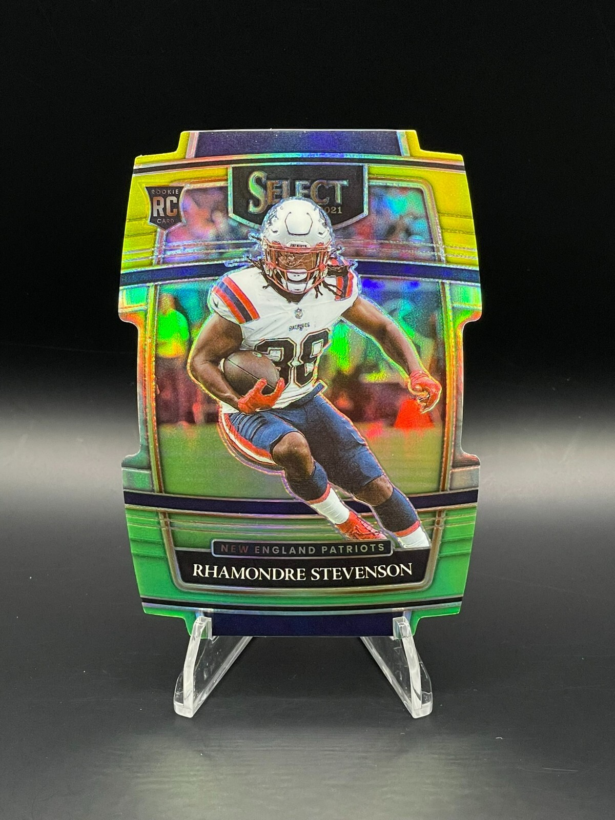 2021 Select - RHAMONDRE STEVENSON #75 - Yellow Green Die-Cut Rookie RC Patriots