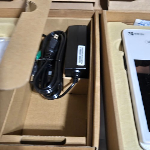 Clover Flex LTE C401U Starter Kit - Picture 3 of 8